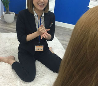 風俗の女性講習員2