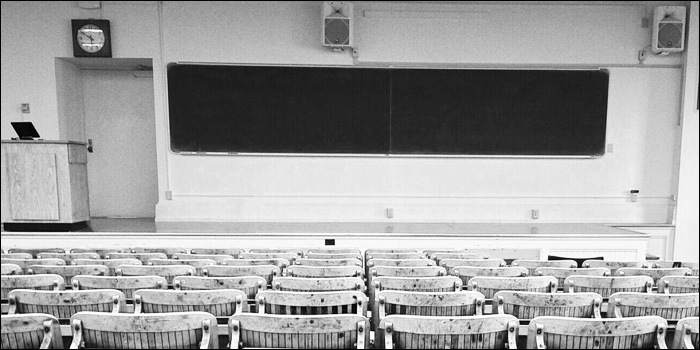 大学に行くために借金する?