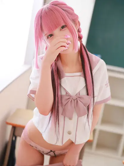 9th Place: Ms. Amane